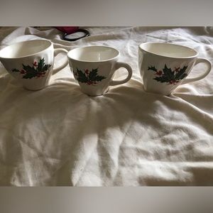 Christmas tea cups